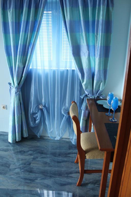 Tazex Apartments Herceg Novi Room photo